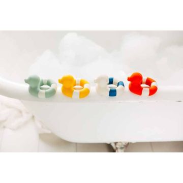 FLO The Floatie yellow, Oli and Carol