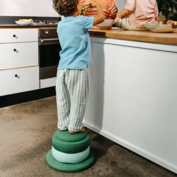 Stapelstein board dark green