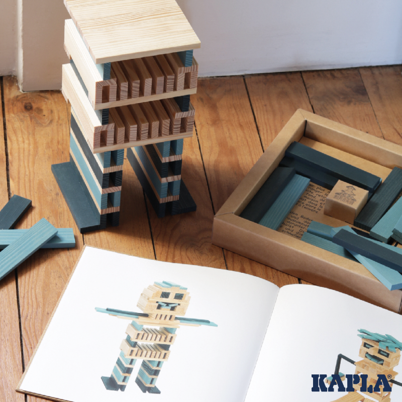 Coffret cadeau Kapla : 40 planchettes couleur Bleu + livre de créations