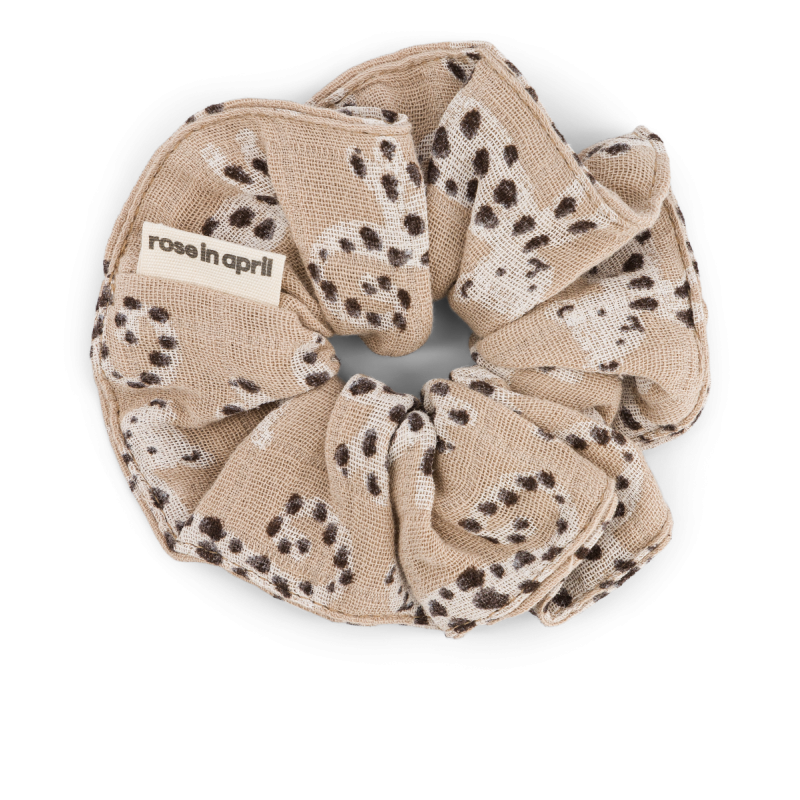 Scrunchie Baby Leo, Rose in April