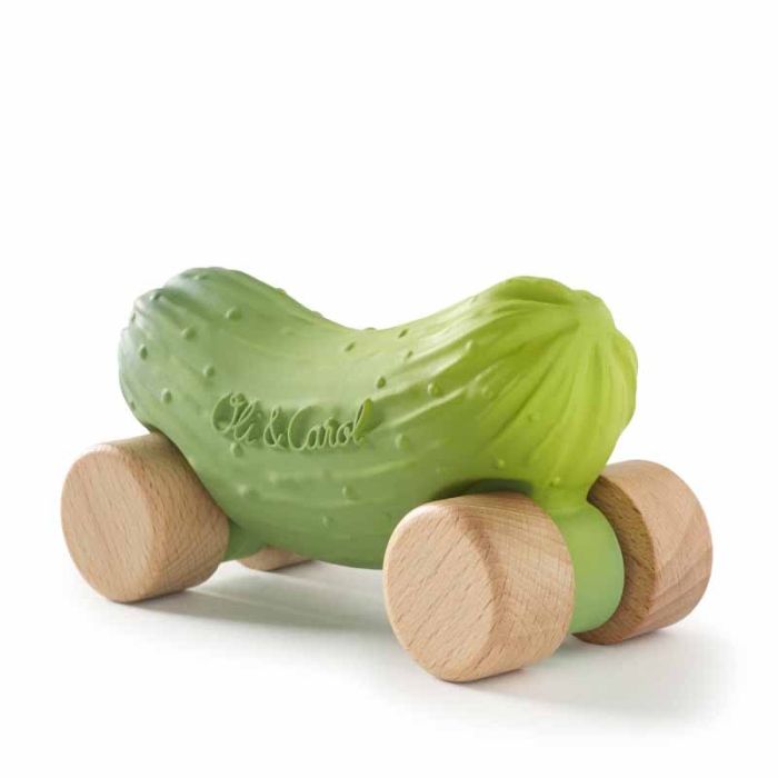 PEPINO THE CUCUMBER CAR, Oli&Carol